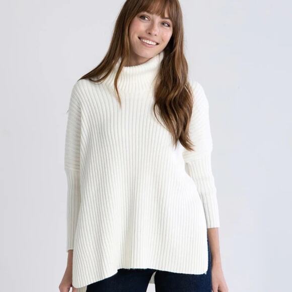 Mersea New Yorker Cozy Cream Turtleneck Sweater One Size - Picture 1 of 7